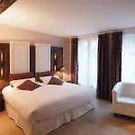Relais Saint Jean فندق