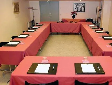 Relais Saint Jean Hotel