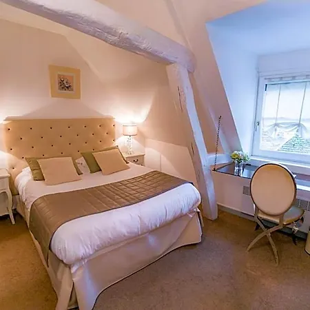 Relais Saint Jean Szálloda 4*