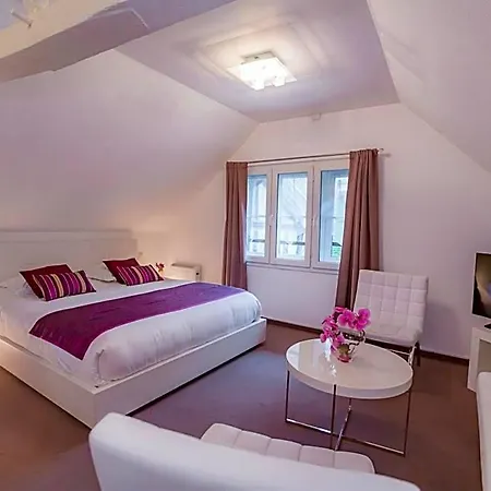 Relais Saint Jean Szálloda 4*