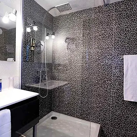 Relais Saint Jean Szálloda 4*