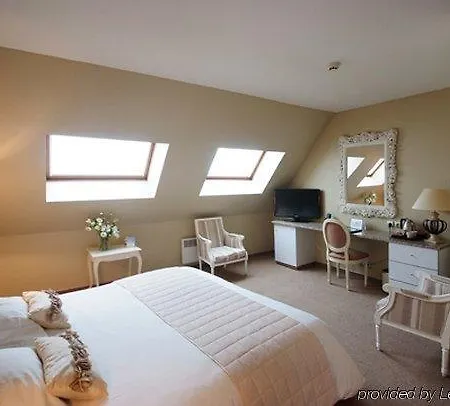 Hotel Relais Saint Jean 4*