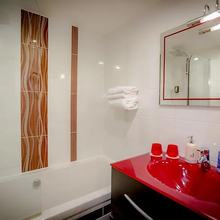 Hotel Relais Saint Jean 4*