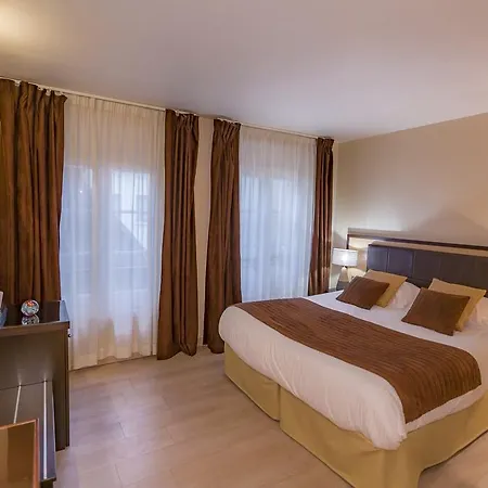 Relais Saint Jean 4* טרואה