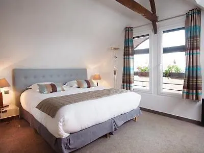 Relais Saint Jean Hotel