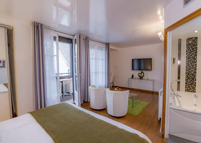 Relais Saint Jean Hotel