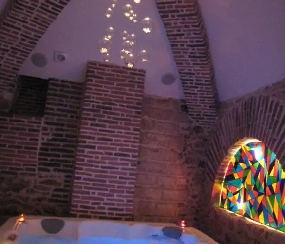 Relais Saint Jean Hotel