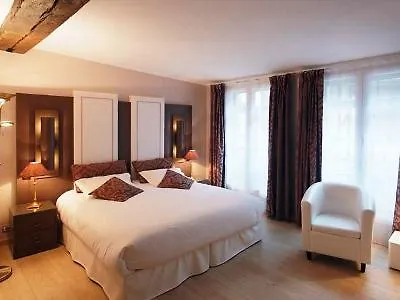 Relais Saint Jean Hotel